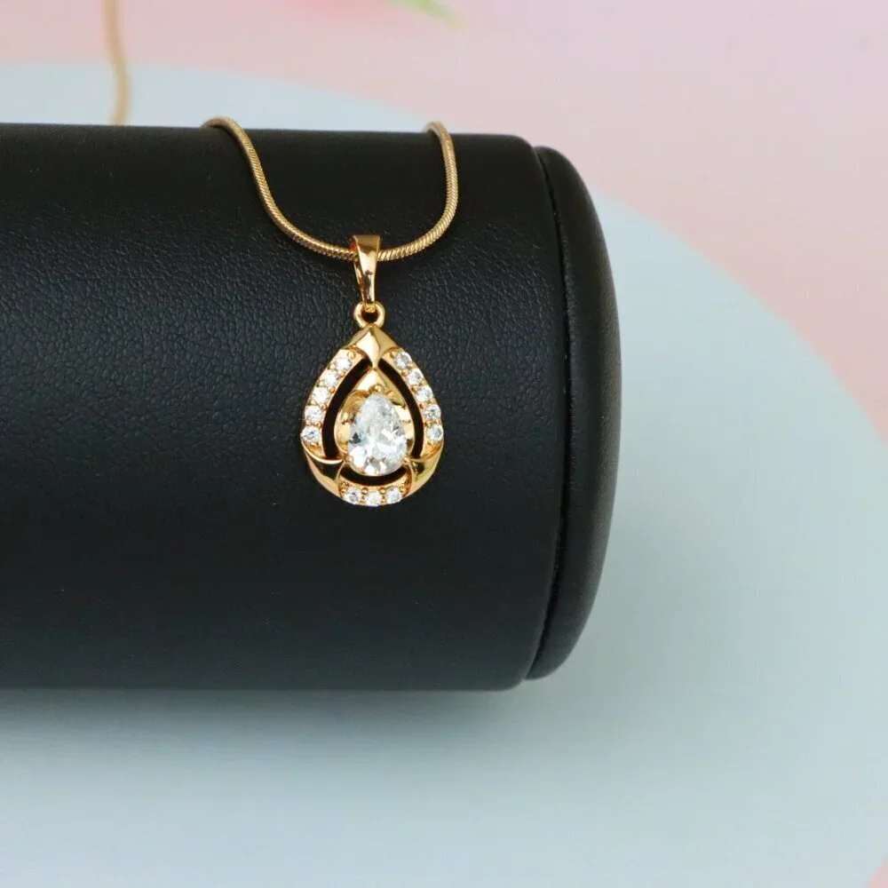 ✔ACCEPT OFFER teardrop white
